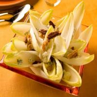 Endive Salad with Candied Pecans and Maytag Blue Cheese_image