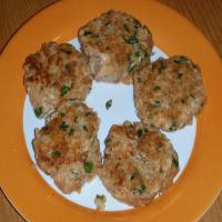 Fresh Salmon Burgers With Hoisin and Ginger (Low Fat)_image