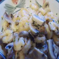 Jumbo Prawns (Shrimp) With Mushrooms and Onions image