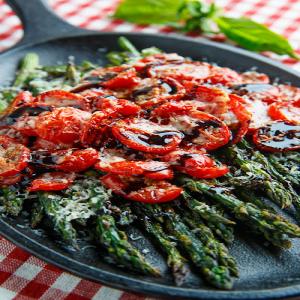 Balsamic Parmesan Roasted Asparagus and Tomatoes Recipe_image