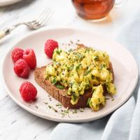 Herbed Soft Scrambled Eggs on Toast_image
