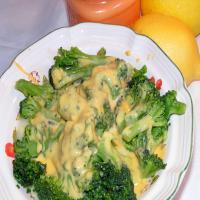Broccoli With Cheese Sauce_image