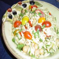 Orzo and Garbanzo Bean Salad With Basil and Mint_image