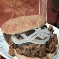 Beef BBQ Sandwich - Clean Eating_image