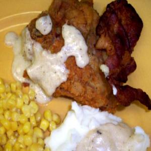 Maryland Fried Chicken With Milk Gravy_image