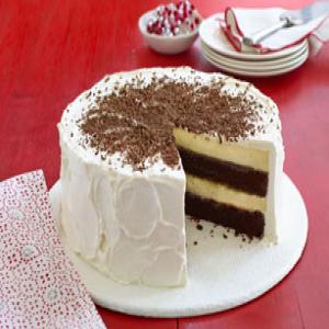 Pastel en capas de chocolate y cheesecake de naranja_image