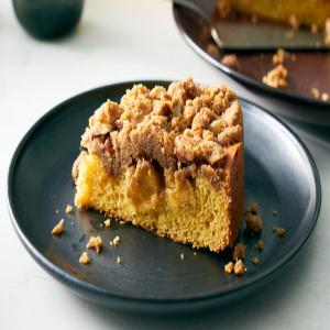 Pineapple-Ginger Crumb Cake_image