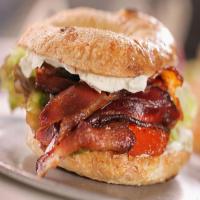 BLT with Spicy Pepper Cream Cheese_image