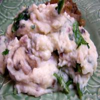Garlic Mashed Potatoes With Mushrooms and Arugula (Rocket)_image
