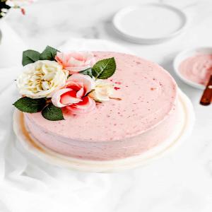 Fresh Strawberry Cake - Baked Ambrosia_image