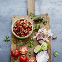 Classic tomato salsa_image