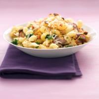 Pasta with Roasted Cauliflower, Parsley, and Breadcrumbs image