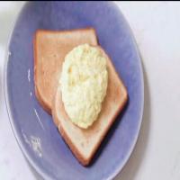 Poached Scrambled Eggs image