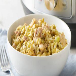 5-Ingredient Instant Pot™ Cheesy Chicken, Broccoli and Rice_image