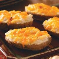 Garlic-Cheddar Baked Potatoes_image