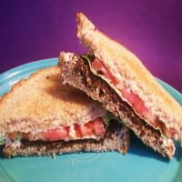 Vegan Dlt (Dulse, Lettuce, and Tomato) Sandwiches_image