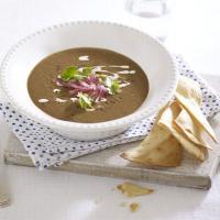 Chipotle black bean soup with lime-pickled onions_image