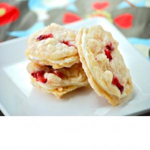 Strawberry Cheesecake Sandwich Cookies Recipe - (4.4/5)_image