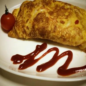 Omurice (Japanese-Style Omelette and Rice)_image