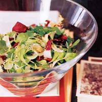 Mesclun Salad with Shallot Vinaigrette_image