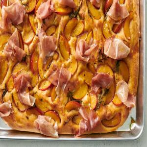 Focaccia With Herbed-Honey Plums and Prosciutto_image