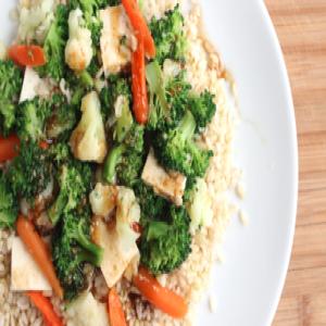 Vegetable Stir-Fry with Tofu and Sesame Ginger Sauce_image