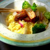Noodles With Stir-Fried Tofu and Broccoli_image