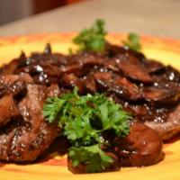 Beef Medallions and Mushrooms in Red Wine Sauce PRINT Recipe - (4.3/5)_image