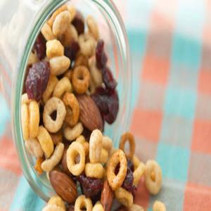 Gluten-Free Fruit and Nut Snack Mix image