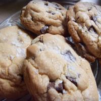 Salted Chocolate Chip Cookies_image