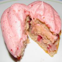 Kristen's Strawberry Cupcakes Recipe - (4.4/5) image