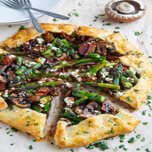 Asparagus and Mushroom Galette with Bacon, Goat Cheese and Balsamic Reduction_image