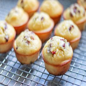 Easy Cranberry-Orange Muffins_image
