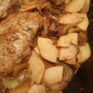 Onion and Dijon Apple Sauce for Pork_image