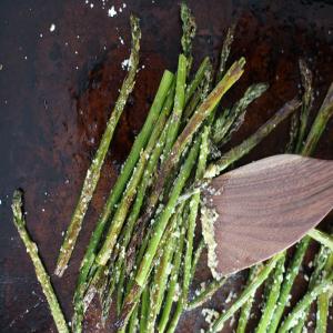 Crispy Parmesan Roasted Asparagus_image