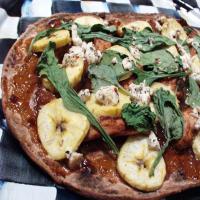 Low Fat Chicken Tandoori Chutney & Banana Pizza_image