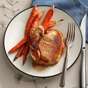 Cider-Glazed Pork Chops with Carrots_image