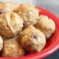 Crunchy Chocolate Chip Peanut Butter Snack Bites_image