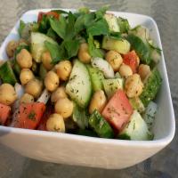 Cucumber Chickpea Salad with Dill_image
