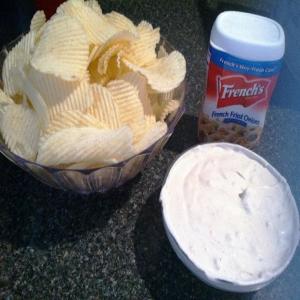 French Onion Sour Cream Dip_image
