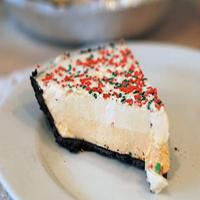 Frozen Peppermint Pudding Pie image