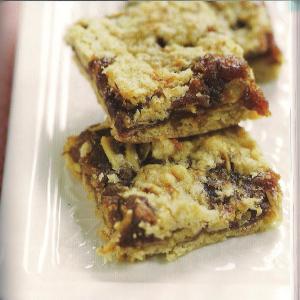 Date and almond bars from The Fat Witch_image
