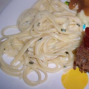 Linguine in Sour Cream and Chive Sauce image
