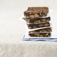 Dark-Chocolate Brownies with Caramel and Salted Peanuts_image