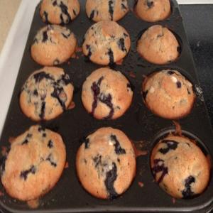 The Best Blueberry Muffins_image