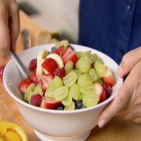 Fresh Fruit Salad with Honey Vanilla Yogurt_image