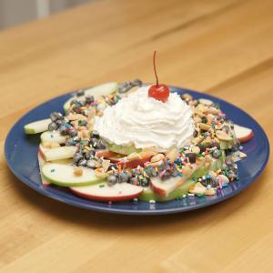 HERSHEY'S Dessert Nachos 3 Ways: Apple Variation image