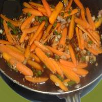Indonesian Stir Fried Carrots_image