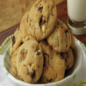 PB and Chocolate Macadamia Cookies image