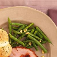 Green Beans with Lemon and Pine Nuts_image